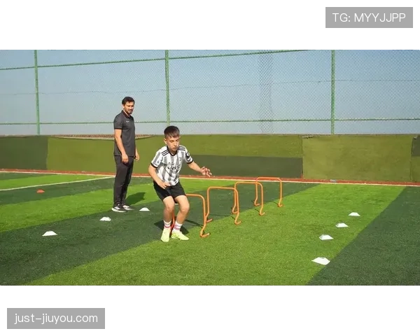 假动作在足球规则中的判罚标准与裁判判定要点解析