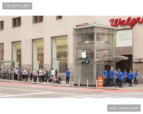 常园早上挤地铁那张脸和下午豪宅派对同框，真是两个人