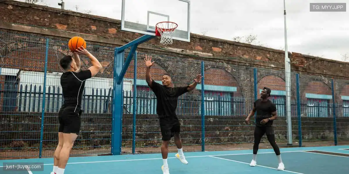 🏀✨ 巅峰对决，热血沸腾！